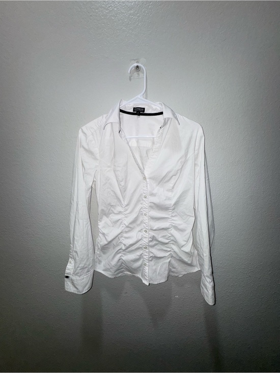 Express Tops - Express White Ruched Button-Front Long Sleeve Shirt - Tailored Collar